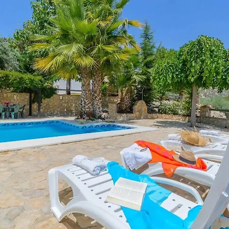 Elegant In With Private Pool Villa *